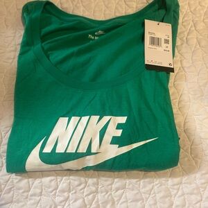 Nike Green Skirt